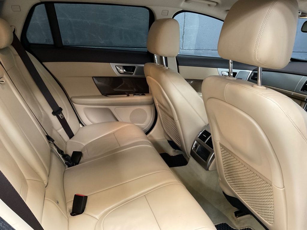 Used Jaguar XF 2013 for sale - 78212592: Photo 32