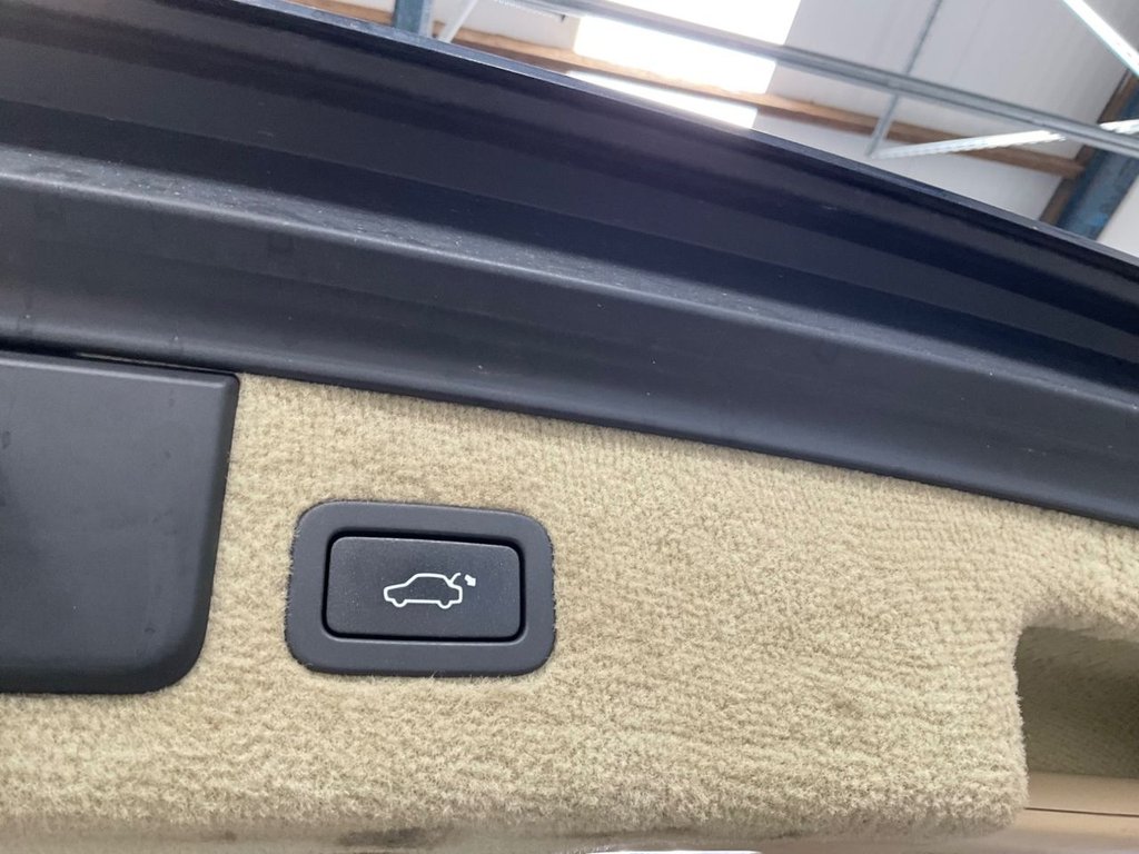 Used Jaguar XF 2013 for sale - 78212592: Photo 35