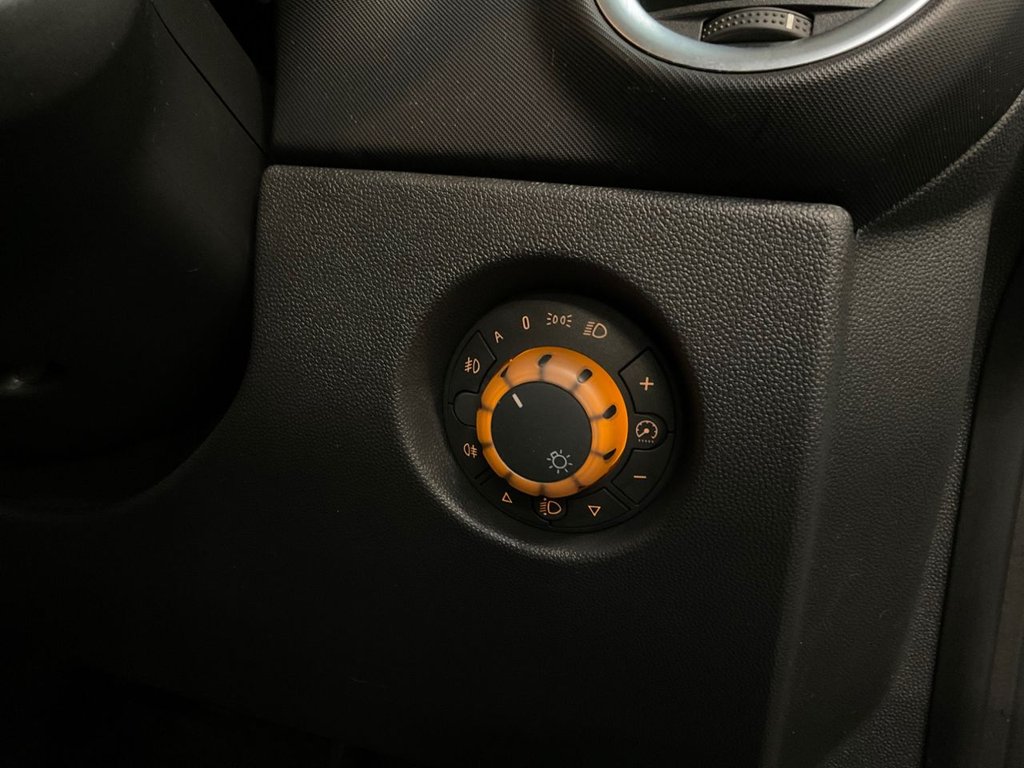 Used Vauxhall Corsa 2008 for sale - 77065082: Photo 41