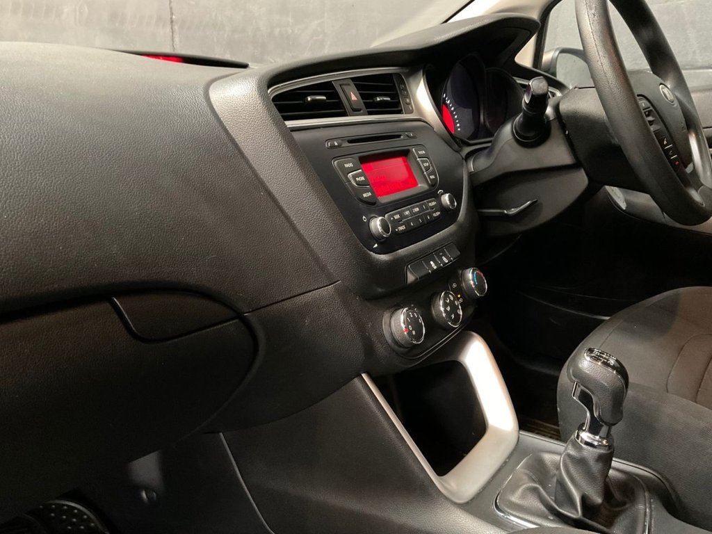 Used Kia Ceed 2018 for sale - 78153536: Photo 22