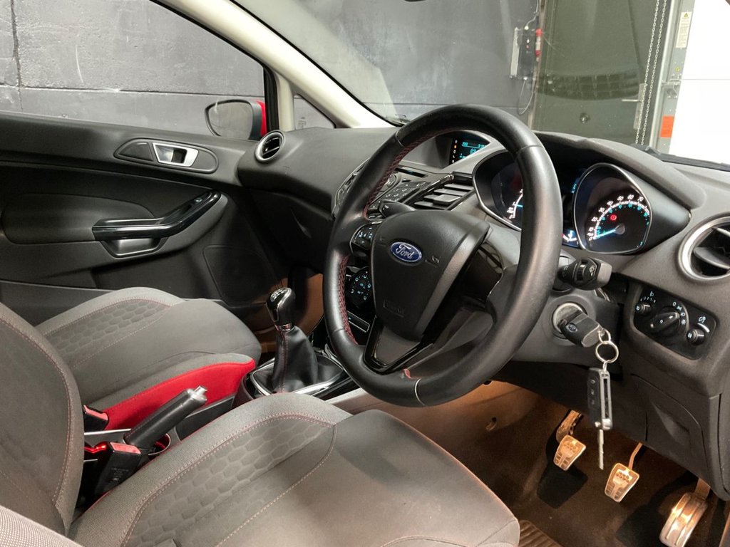 Used Ford Fiesta 2015 for sale - 78134170: Photo 11