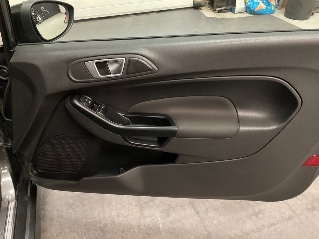 Used Ford Fiesta 2017 for sale - 78096196: Photo 32
