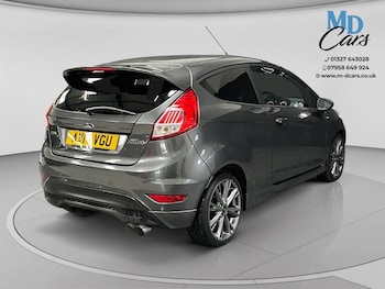 Used Ford Fiesta 2017 for sale - 78096196: Photo