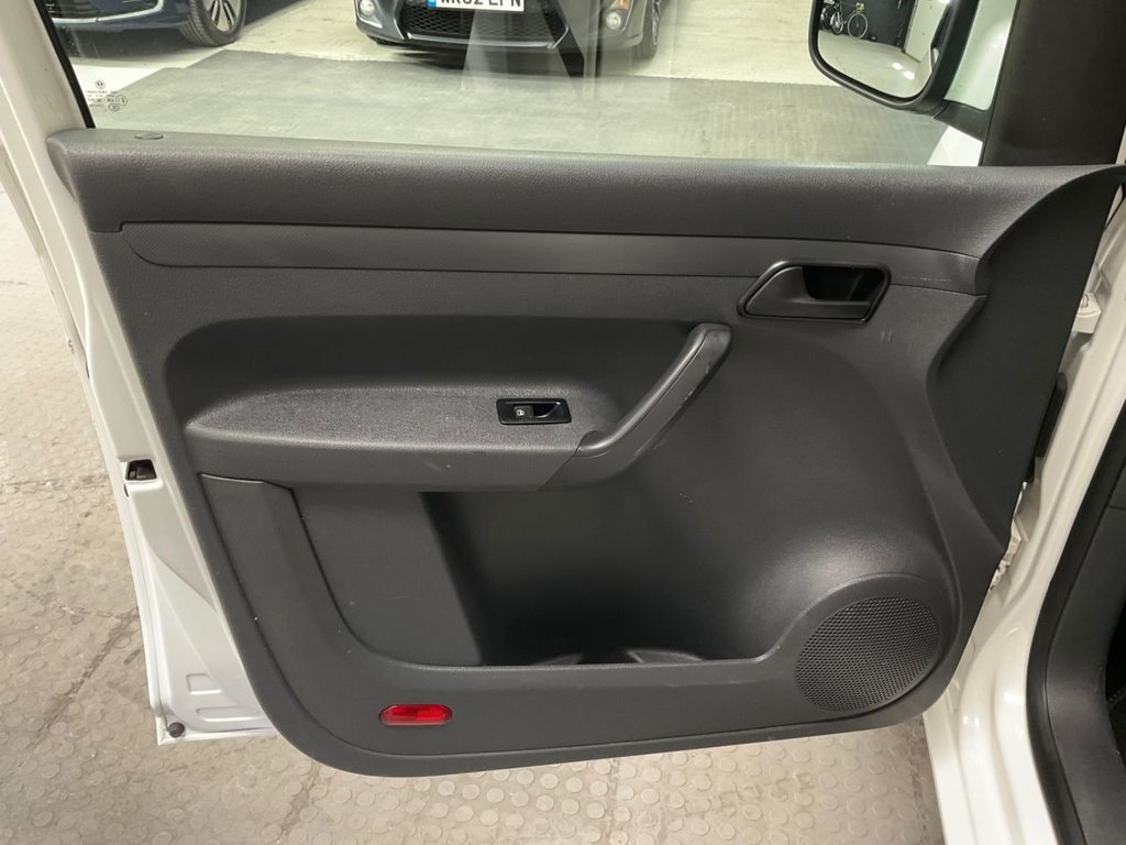 Used Volkswagen Caddy 2015 for sale - 78056245: Photo 32