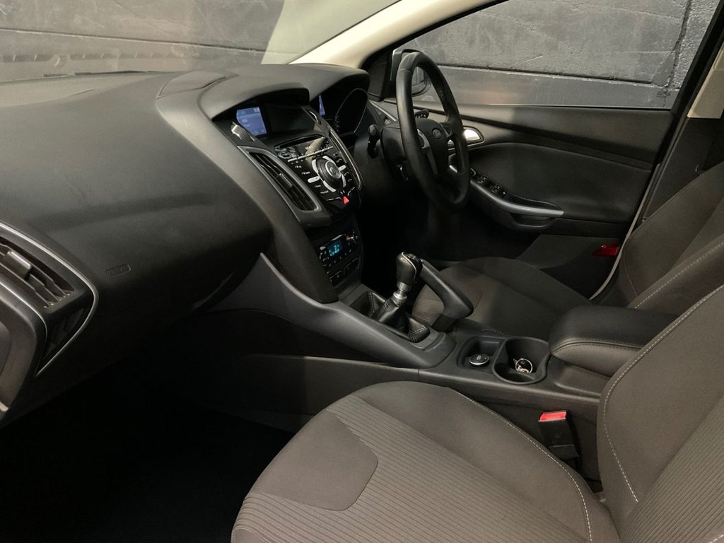 Used Ford Focus 2012 for sale - 76356152: Photo 27