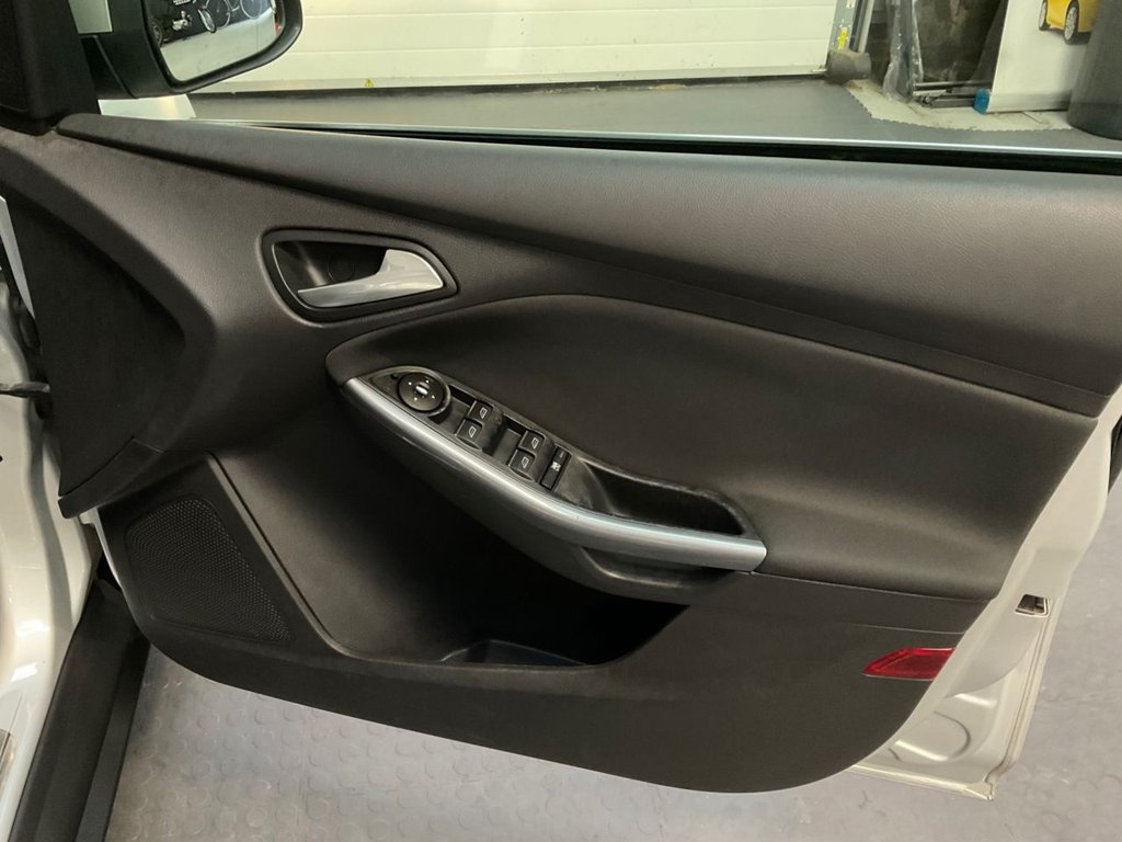 Used Ford Focus 2012 for sale - 76356152: Photo 47