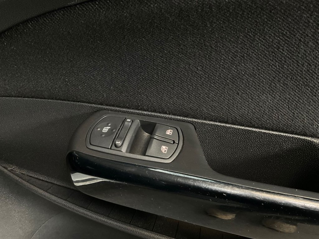 Used Vauxhall Corsa 2012 for sale - 78017145: Photo 30