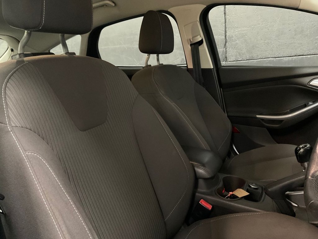 Used Ford Focus 2014 for sale - 76848122: Photo 22