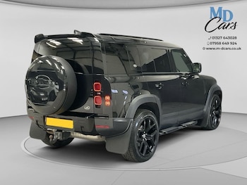 Used Land Rover Defender 110 2021 for sale - 79345333: Photo