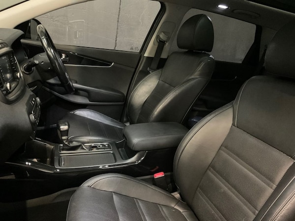 Used Kia Sorento 2018 for sale - 76256339: Photo 26