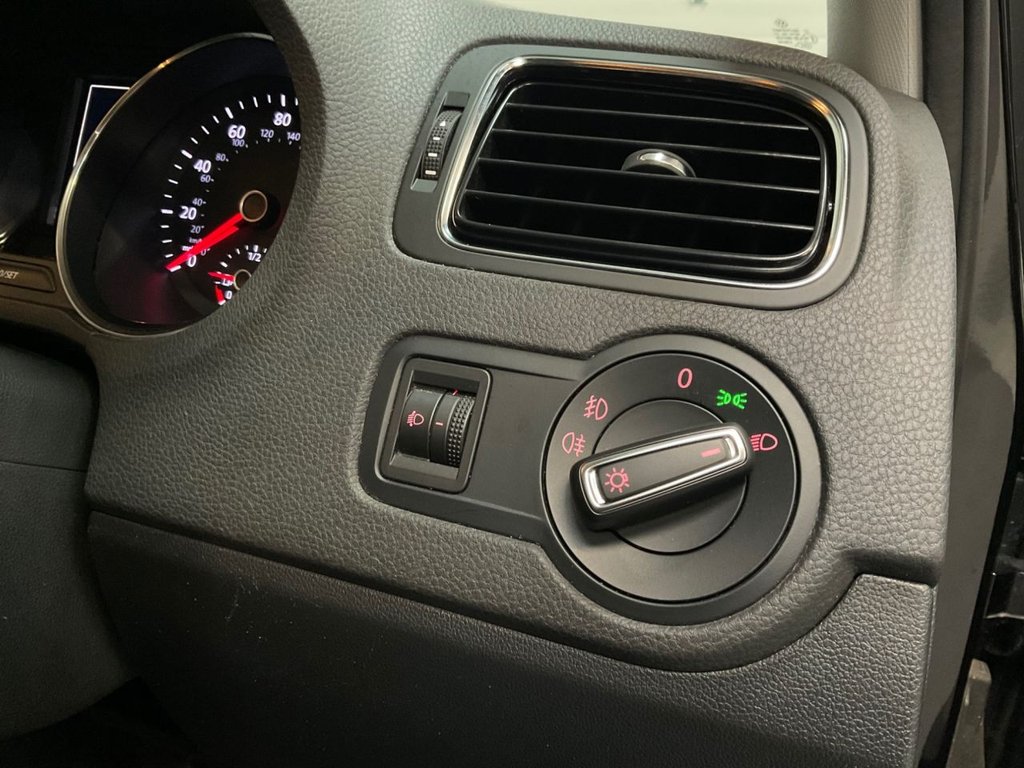 Used Volkswagen Polo 2016 for sale - 76558865: Photo 44