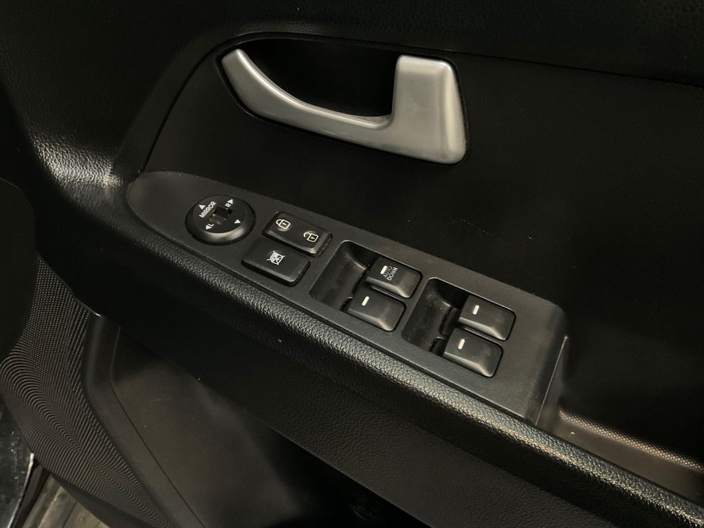 Used Kia Sportage 2010 for sale - 77836072: Photo 43