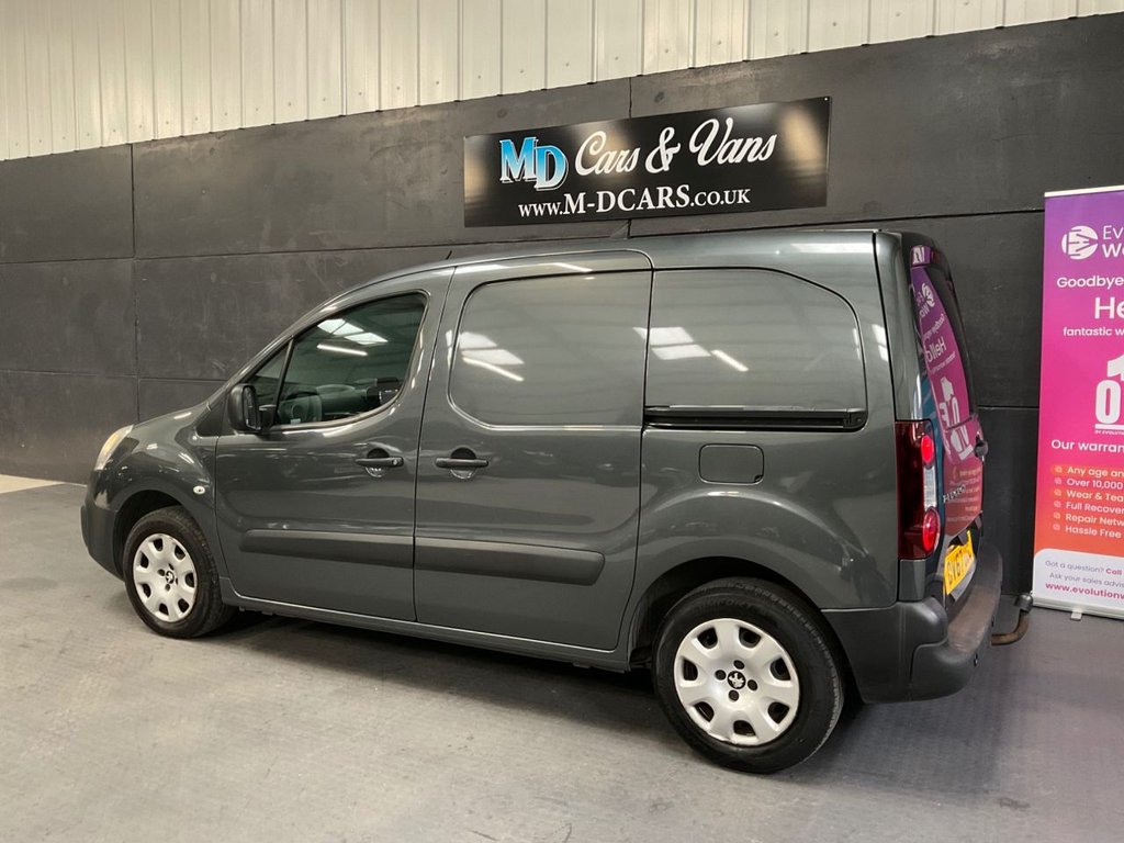 Used Peugeot Partner 2017 for sale - 76395867: Photo 24