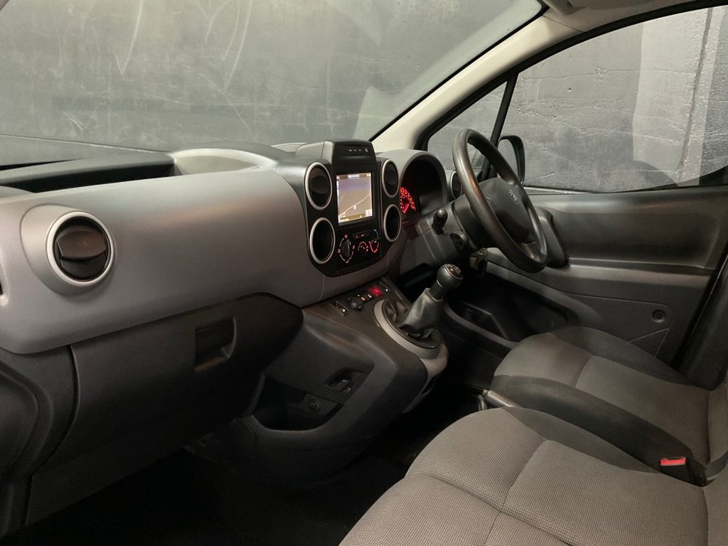 Used Peugeot Partner 2017 for sale - 76395867: Photo 28