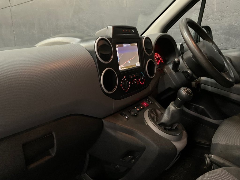 Used Peugeot Partner 2017 for sale - 76395867: Photo 29