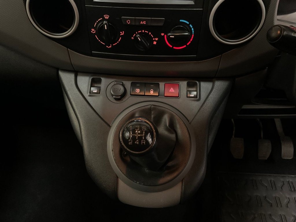 Used Peugeot Partner 2017 for sale - 76395867: Photo 34