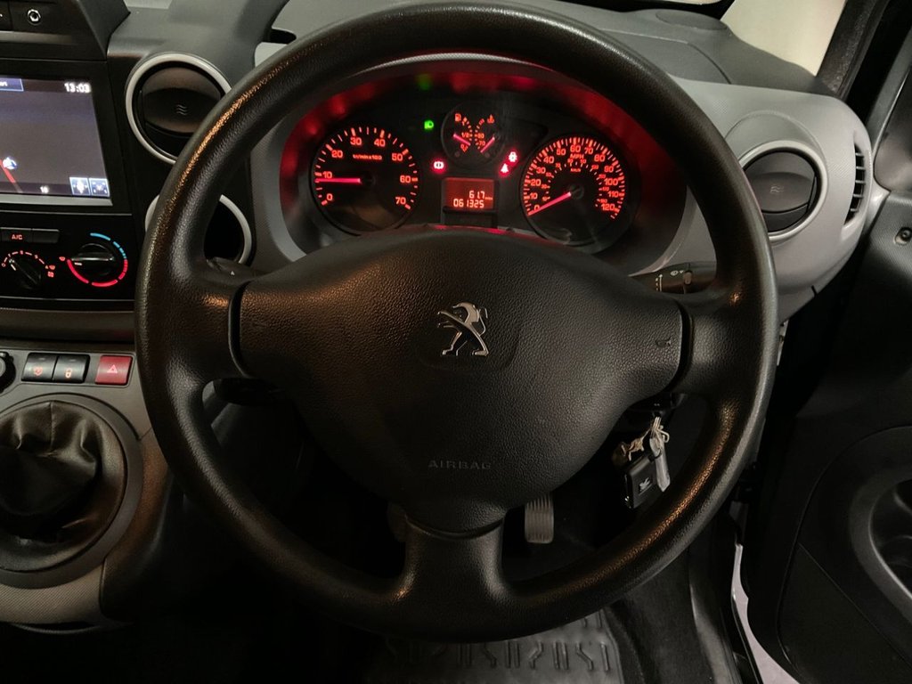 Used Peugeot Partner 2017 for sale - 76395867: Photo 35