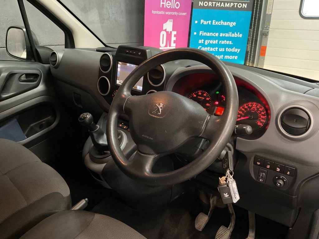 Used Peugeot Partner 2017 for sale - 76395867: Photo 40