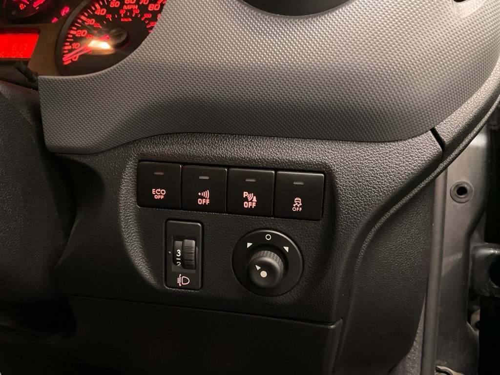 Used Peugeot Partner 2017 for sale - 76395867: Photo 42