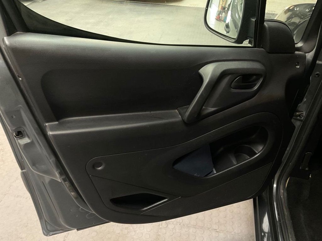 Used Peugeot Partner 2017 for sale - 76395867: Photo 49