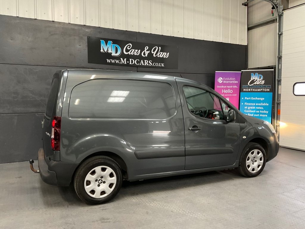 Used Peugeot Partner 2017 for sale - 76395867: Photo 5