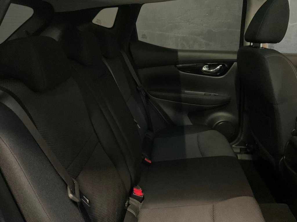 Used Nissan Qashqai 2014 for sale - 77212613: Photo 31