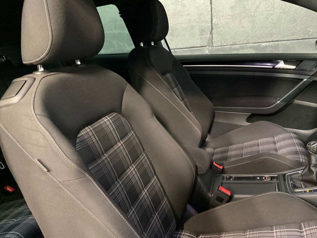 Used Volkswagen Golf 2016 for sale - 76900606: Photo 26