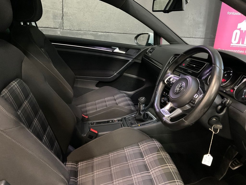 Used Volkswagen Golf 2016 for sale - 76900606: Photo 27