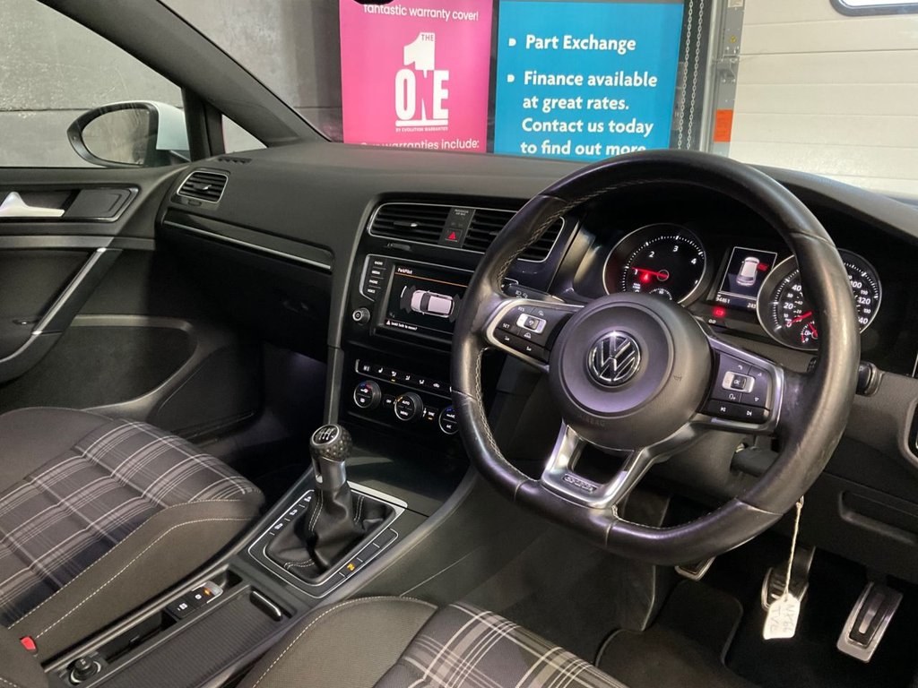 Used Volkswagen Golf 2016 for sale - 76900606: Photo 29