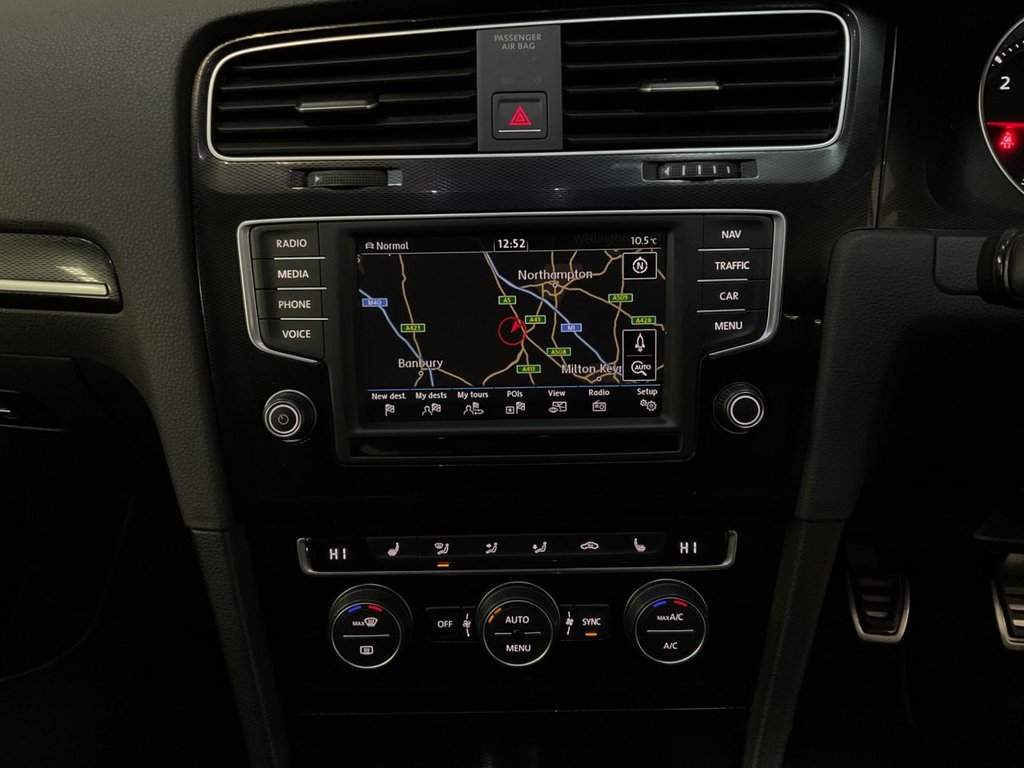 Used Volkswagen Golf 2016 for sale - 76900606: Photo 33