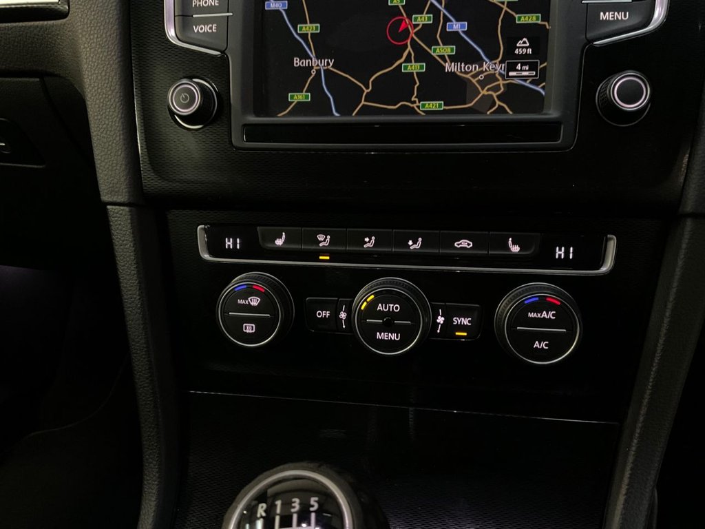 Used Volkswagen Golf 2016 for sale - 76900606: Photo 34