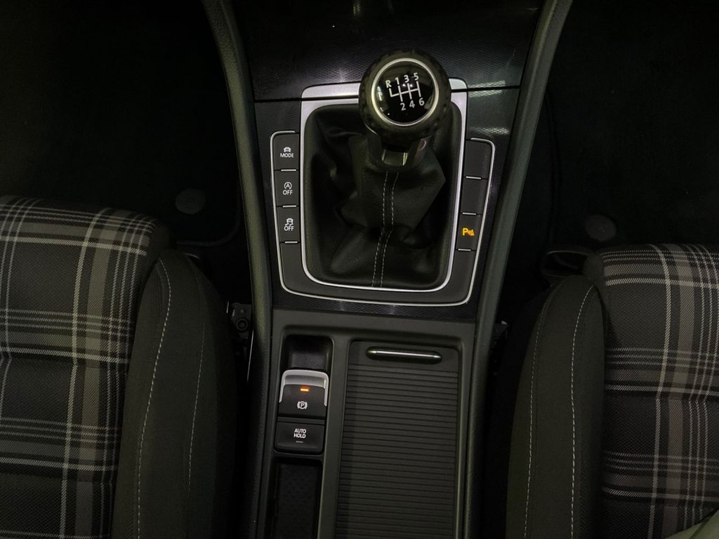 Used Volkswagen Golf 2016 for sale - 76900606: Photo 36