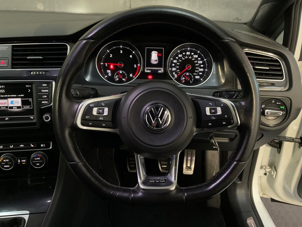 Used Volkswagen Golf 2016 for sale - 76900606: Photo 37
