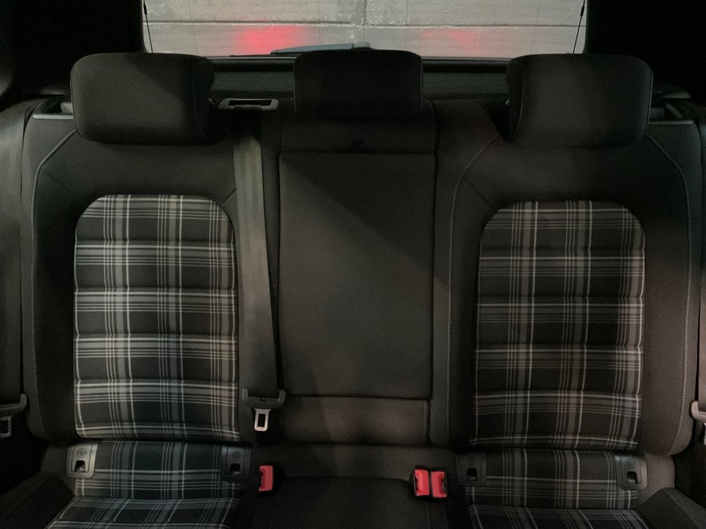 Used Volkswagen Golf 2016 for sale - 76900606: Photo 47