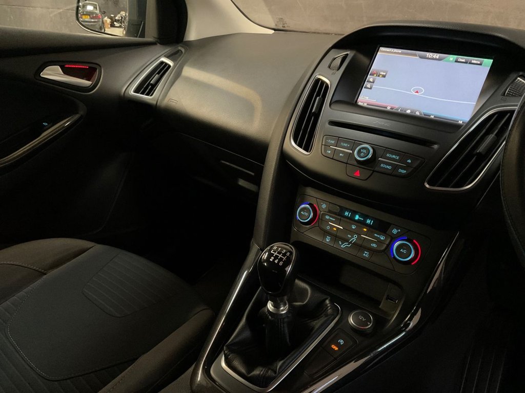 Used Ford Focus 2015 for sale - 76617373: Photo 23