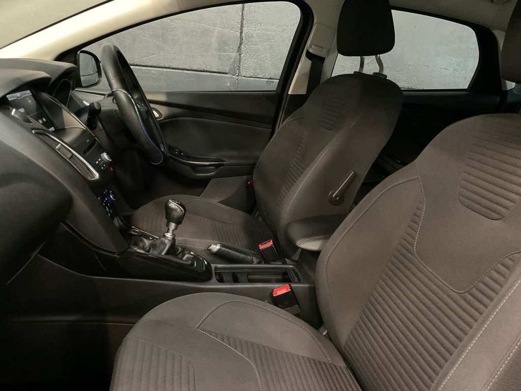 Used Ford Focus 2015 for sale - 76617373: Photo 32