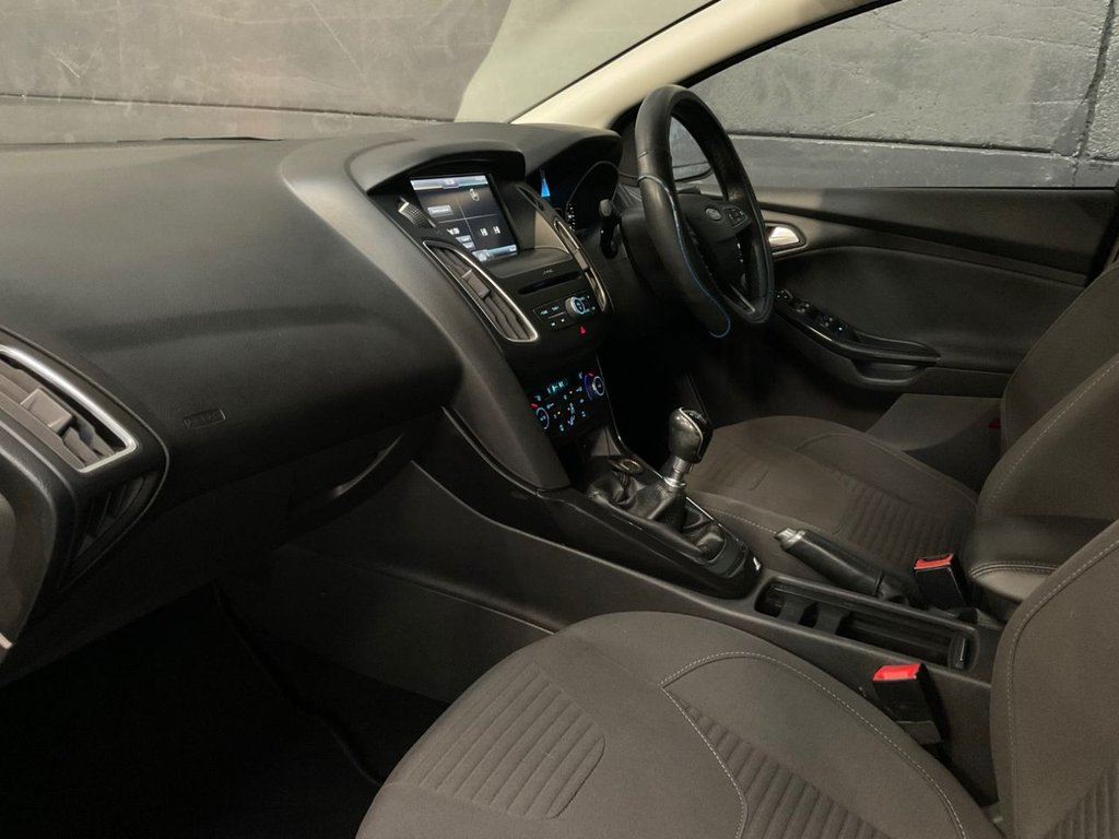 Used Ford Focus 2015 for sale - 76617373: Photo 34