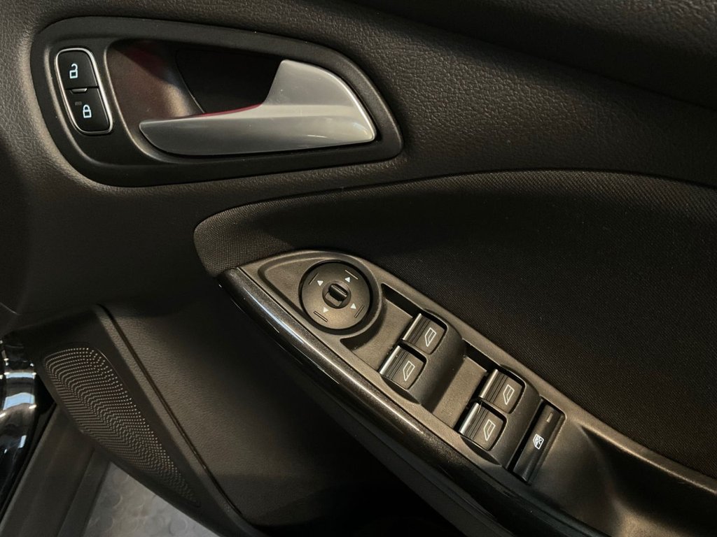 Used Ford Focus 2015 for sale - 76617373: Photo 45