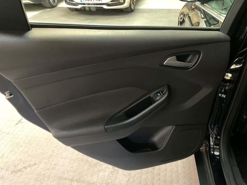 Used Ford Focus 2015 for sale - 76617373: Photo 47