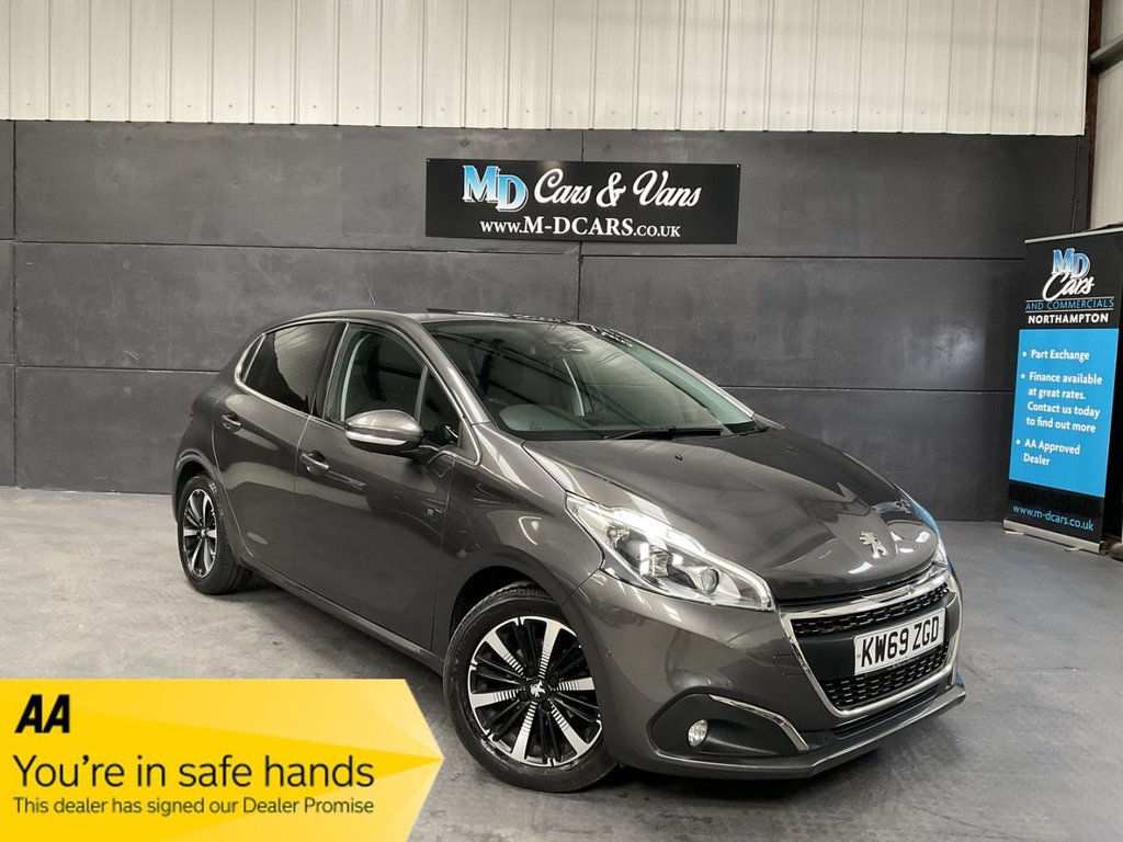 Used Peugeot 208 2019 for sale - 76820309: Photo 1