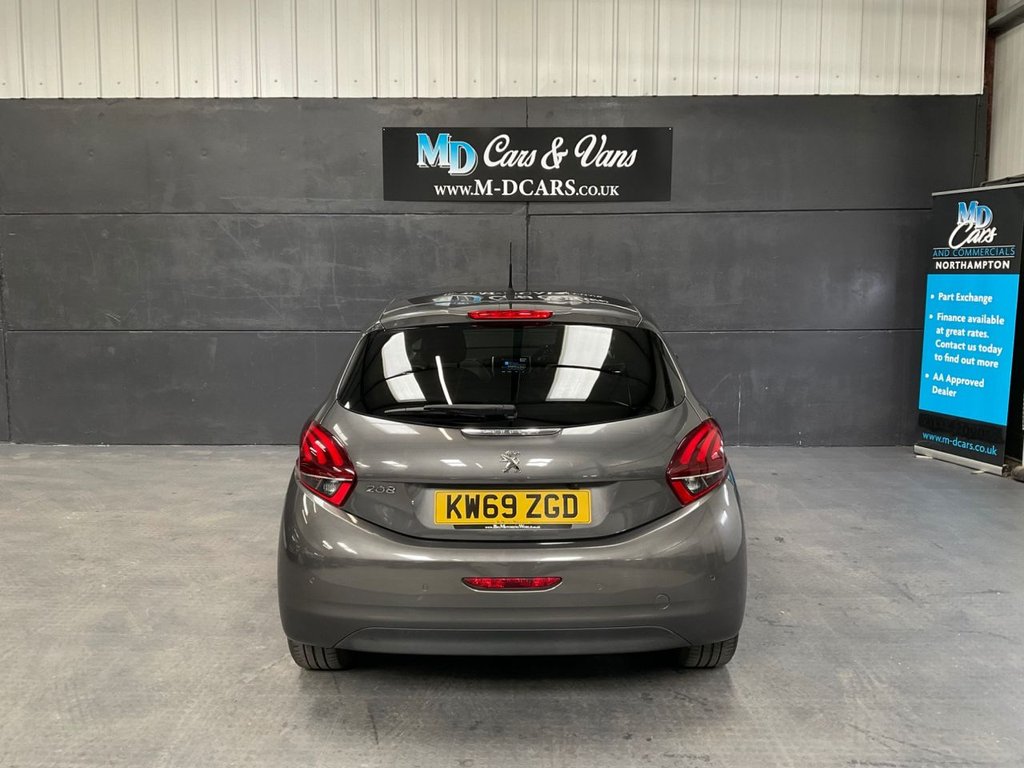 Used Peugeot 208 2019 for sale - 76820309: Photo 12