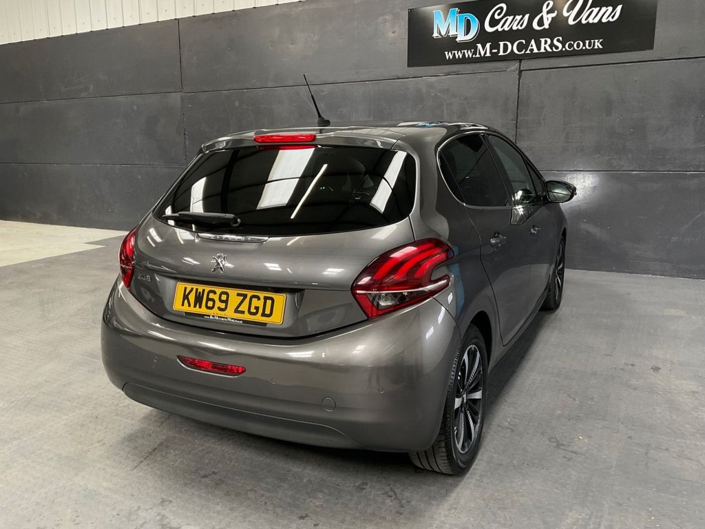 Used Peugeot 208 2019 for sale - 76820309: Photo 15