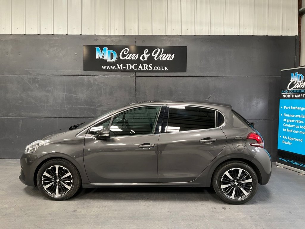 Used Peugeot 208 2019 for sale - 76820309: Photo 16