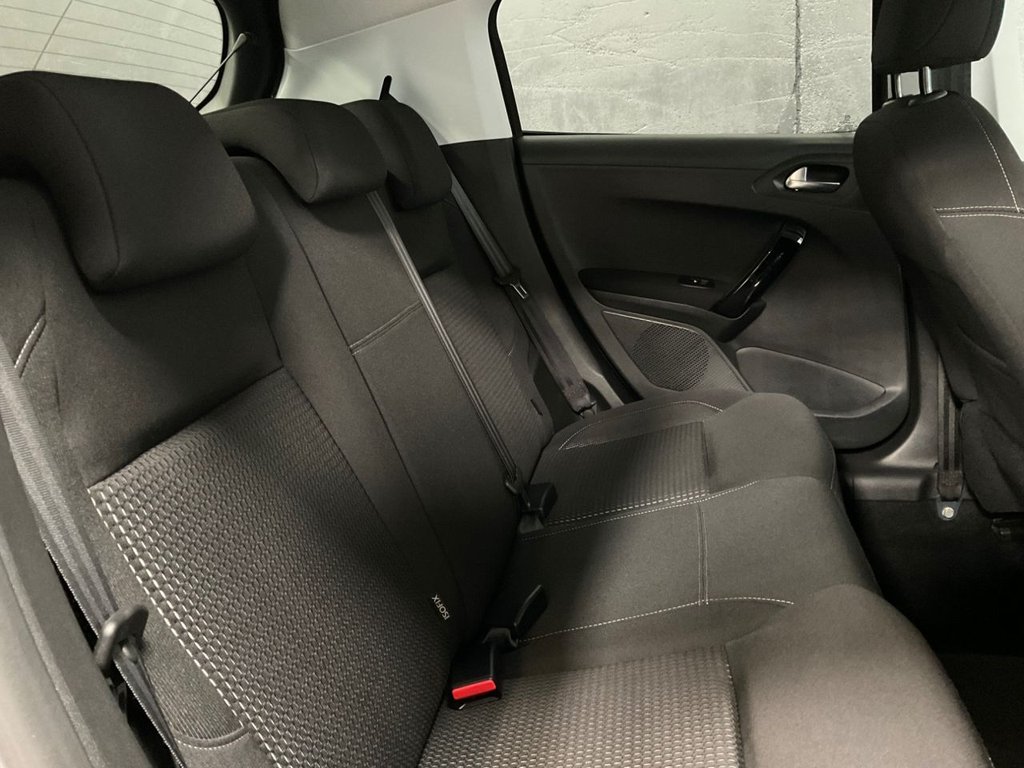 Used Peugeot 208 2019 for sale - 76820309: Photo 41