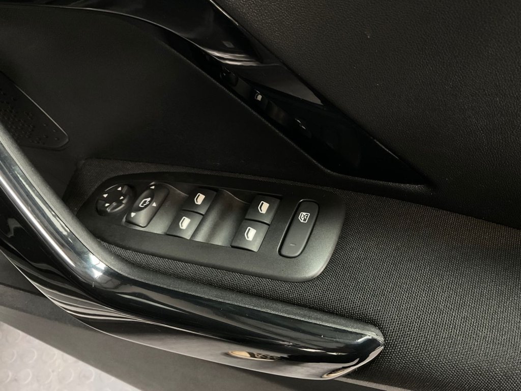 Used Peugeot 208 2019 for sale - 76820309: Photo 45