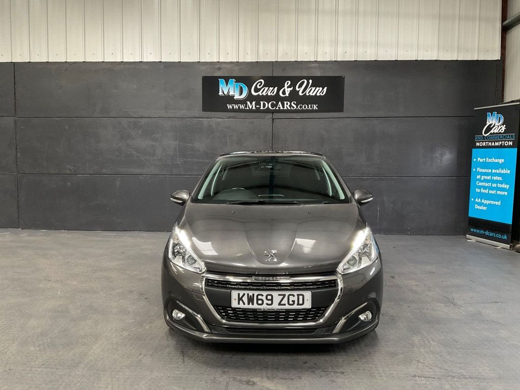 Used Peugeot 208 2019 for sale - 76820309: Photo 9