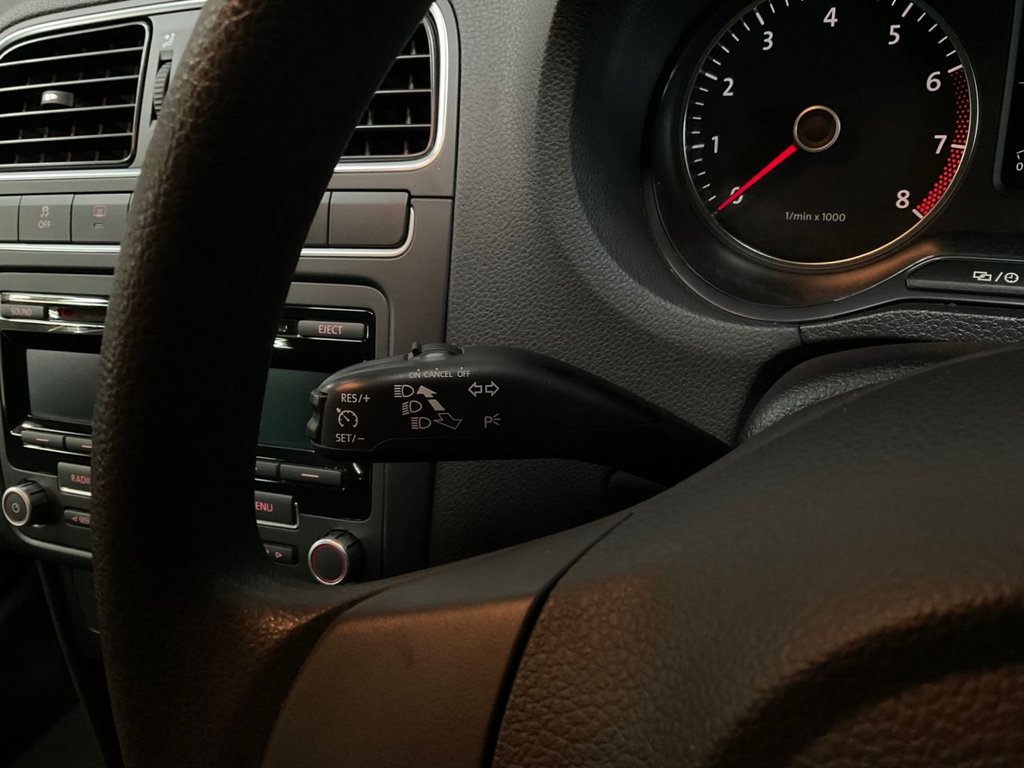 Used Volkswagen Polo 2014 for sale - 76848380: Photo 30