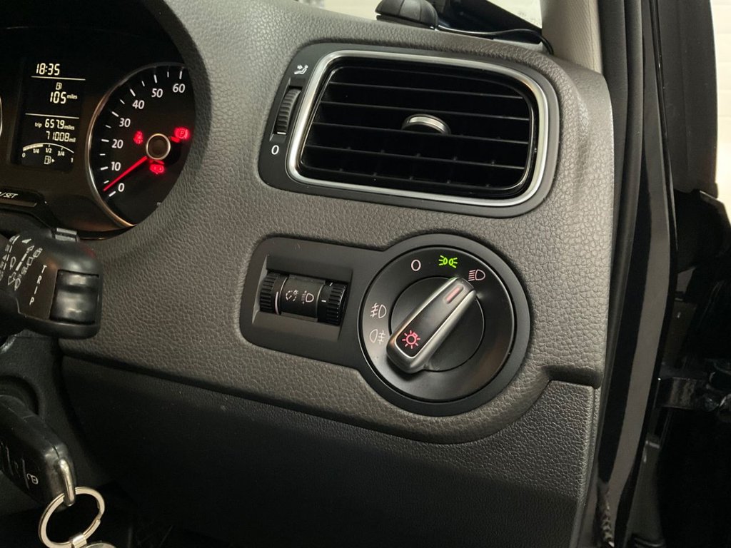 Used Volkswagen Polo 2014 for sale - 76848380: Photo 41