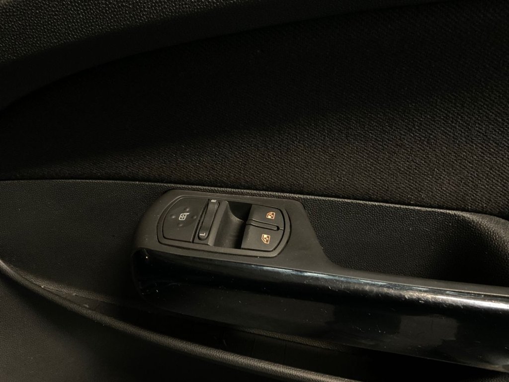 Used Vauxhall Corsa 2012 for sale - 77369625: Photo 39