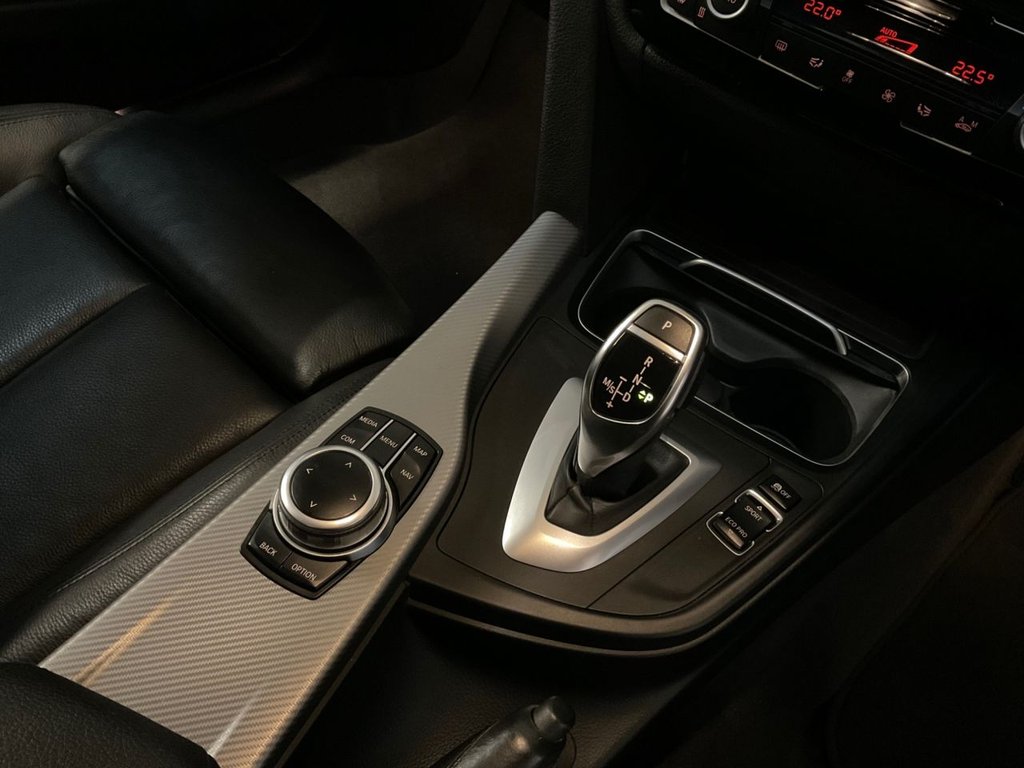 Used BMW 3 Series 2018 for sale - 76454397: Photo 32